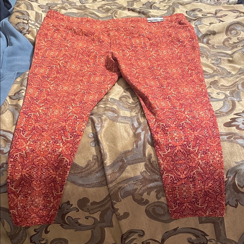 Terra & Sky Red Patterned Leggings